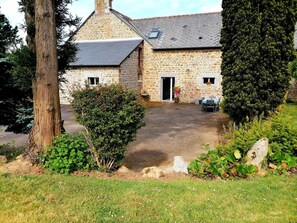 Exterior - Le Courtil - SAINT SAUVEUR DES LANDES (SAINT SAUVEUR DES LANDES)