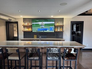 Bar (in der Unterkunft)