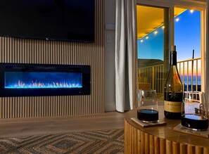Interior - NEW! 3 Pools | Tiki Bar | 2nd Floor | Sleeps 10 | Renovated! (Panama City Beach)