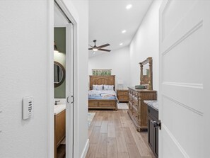 4 habitaciones, escritorio y wifi 