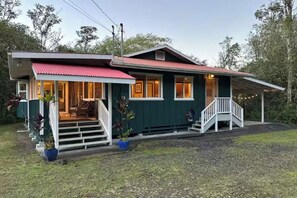 Exterior - 3.6-Acre Hawaiian Forest Retreat, King Suites, Hot Tub, AC (Keaau)