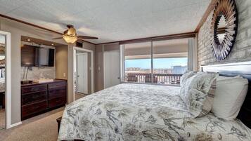 2 bedrooms, WiFi (free), bed sheets
