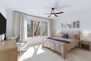 2 bedrooms, iron/ironing board, WiFi, bed sheets - Trailhead at Black Apple | On NWA Trail | Downtown (Bentonville)