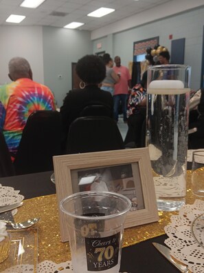 Food and drink - Cozy 1-bedroom house in quaint Roanoke Rapids with AC (Roanoke Rapids)