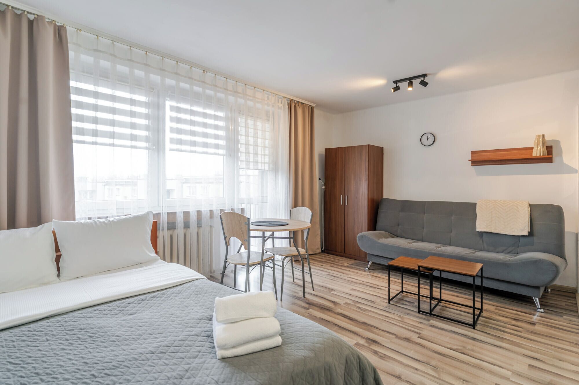 المنشأة من الداخل