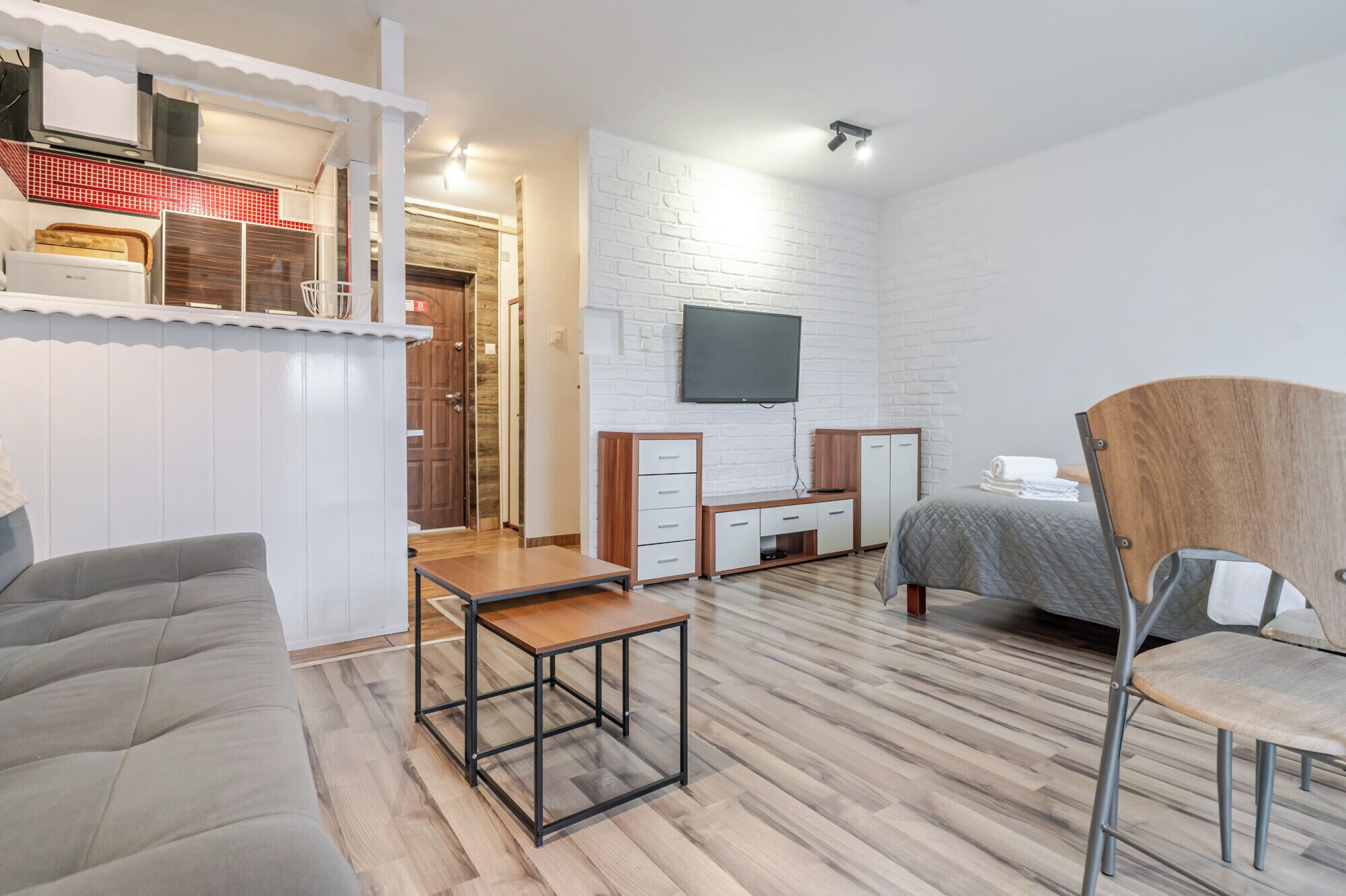 1 chambre, fer et planche à repasser, Wi-Fi, draps fournis