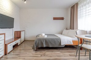 1 bedroom, iron/ironing board, WiFi, bed sheets
