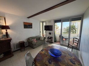 TV - Apartment sea view, parking - 4 guests (Le Barcarès)