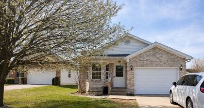 Tranquil 3-bedroom house Center of New Albany