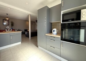 Fridge, microwave, dishwasher - ANETANIA - SAINT-PALAIS (SAINT-PALAIS)