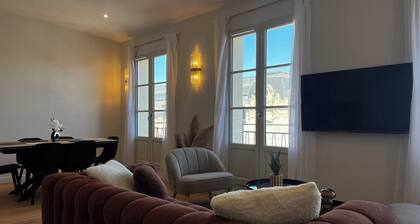 4 Bedrooms flat for 6 guests with Air Con - Saint-Jean Train Station