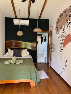 1 bedroom, in-room safe, iron/ironing board, WiFi - Mecca - Guaria Morada Room (Cahuita)