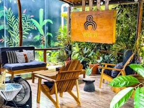 Property grounds - Amapola Room at Mecca (Cahuita)