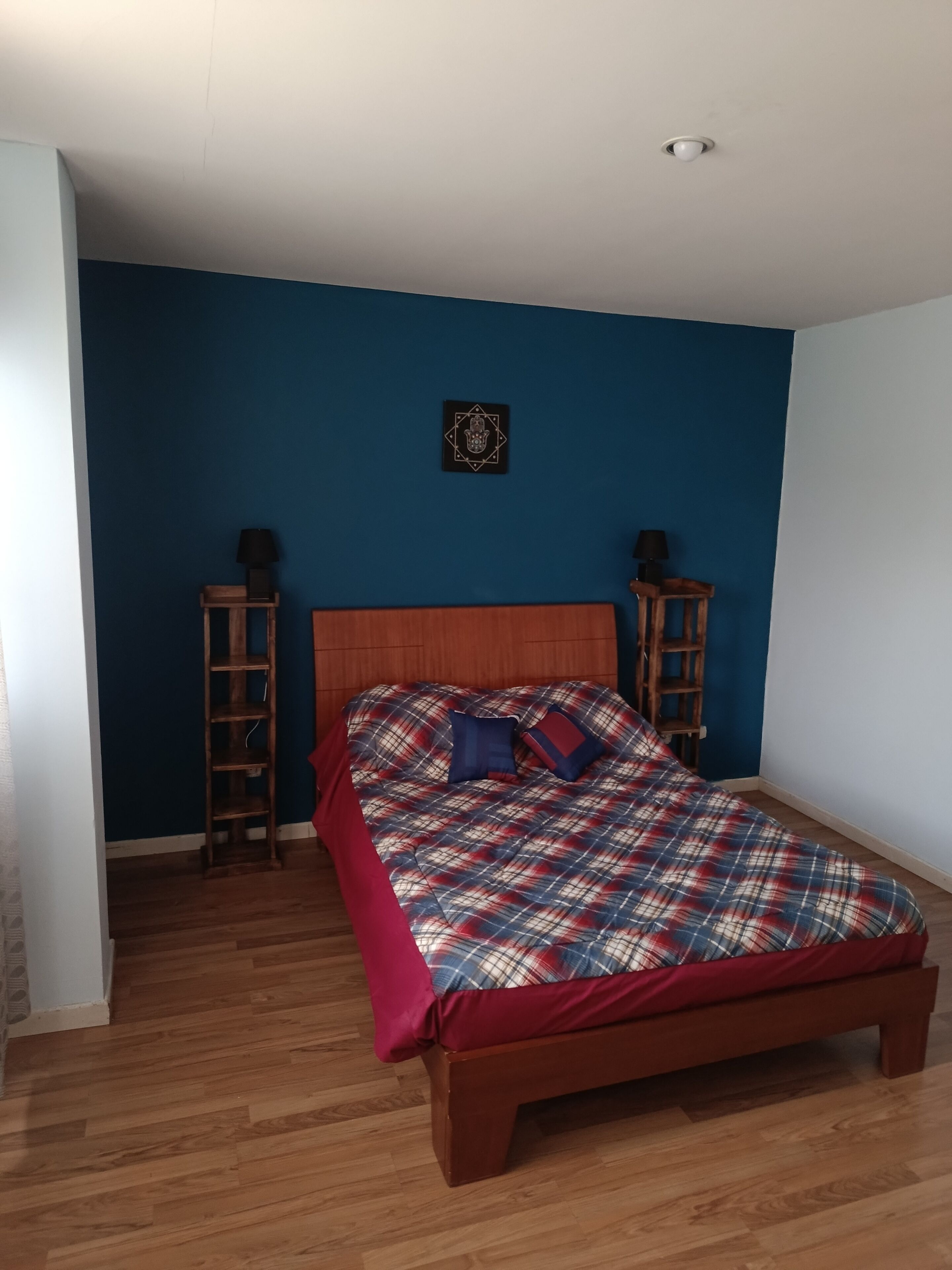3 Schlafzimmer, Schreibtisch, Bügeleisen/Bügelbrett, Reisekinderbett