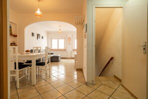 Interior - Ref. CANYET : Charming House in the Heart of l’Escala with Terrace and Air Conditioning (L'Escala)