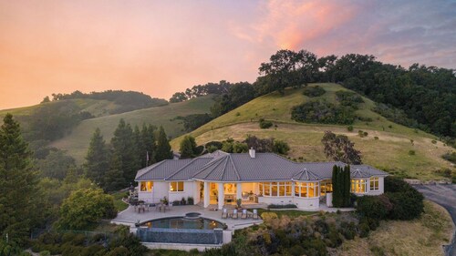 Rancho Notso Grande by Avantstay Luxe Home, View