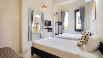 Family Triple Room, City View