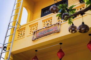 Exterior detail - Y's La House (HOI AN)