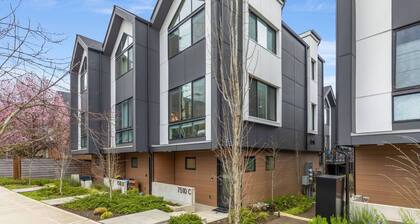 Peaceful City Retreat 2BR | Business + Leisure