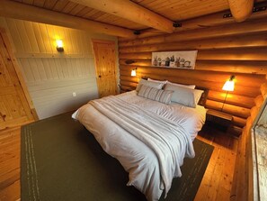 3 bedrooms, iron/ironing board, travel crib, WiFi - Beautiful 3-bdrm mtn cabin in peaceful Midway-privacy, sauna, cold plunge, views (Midway)