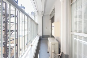 شرفة مسقوفة