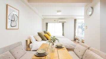 Comfort Apartment, 1 Bedroom | In-room dining
