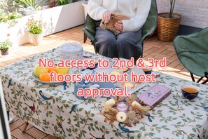 Outdoor dining - SunShine Terrace 2-bedroom in cool Toshima-ku (Toshima-ku,)