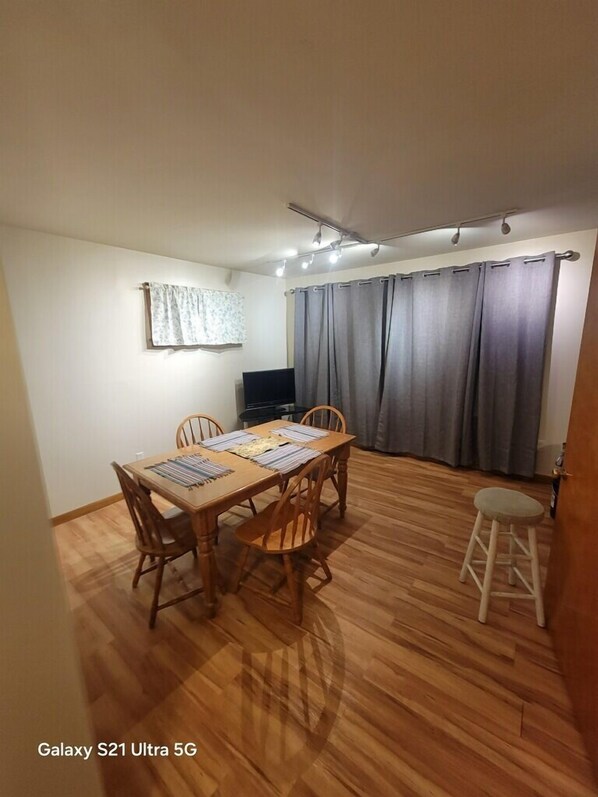 تناول الطعام