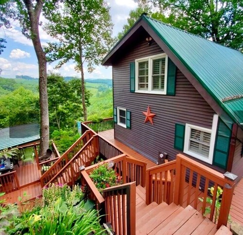 Mountain and River Views - Tucked in the Trees - Wrap Around Porch
