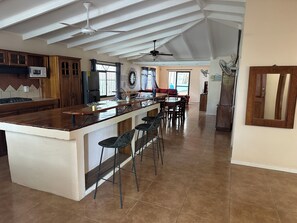 Dining - Vrbo Property (Quepos)