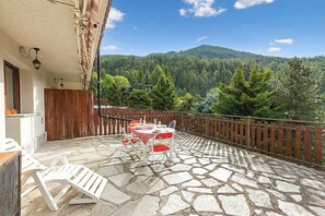 Outdoor dining - Appartamento La Picozza, Sauze d'Oulx, Italy (Sauze d'Oulx)