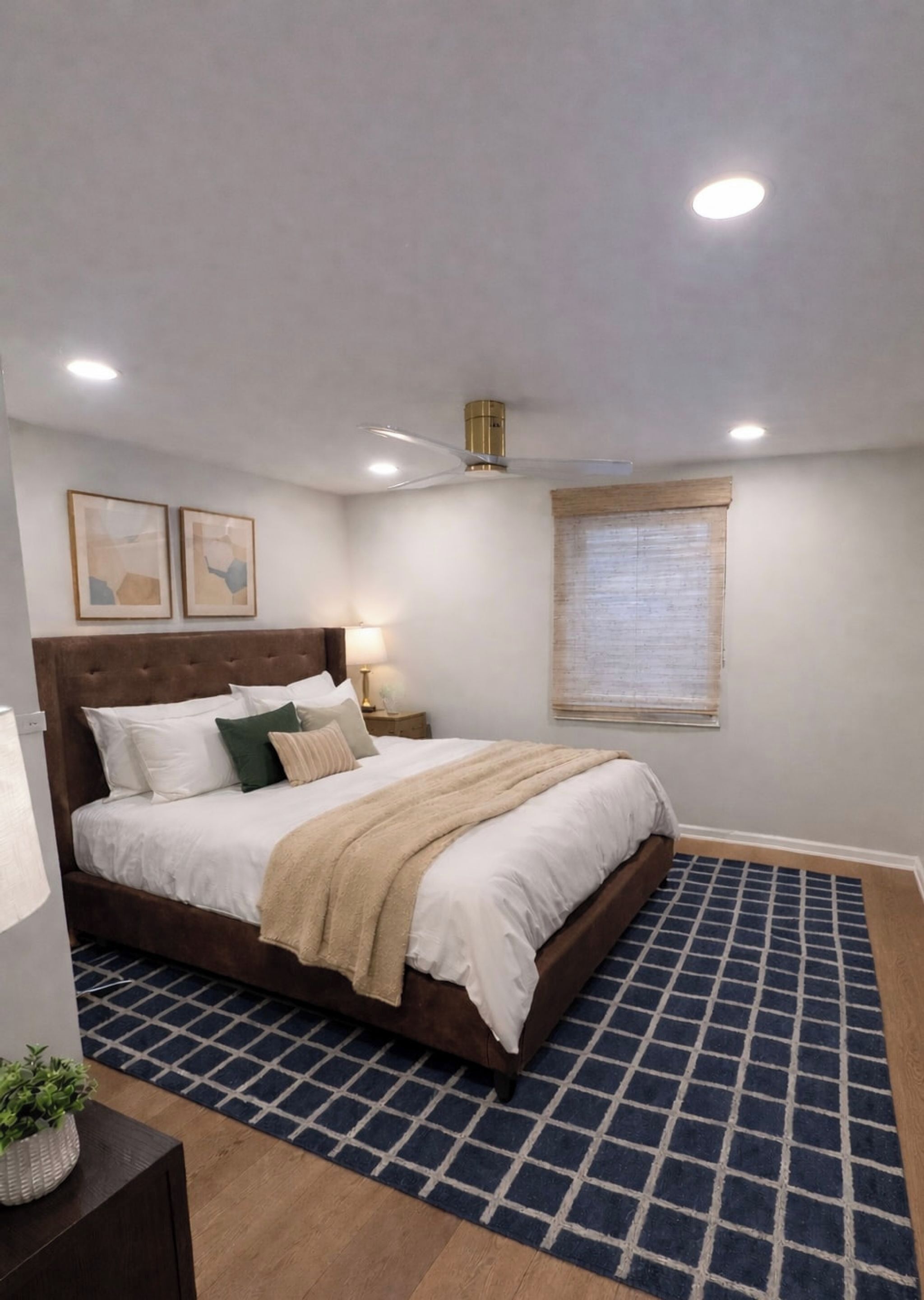 4 bedrooms, iron/ironing board, free WiFi, bed sheets