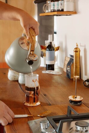 Food and drink - R&R Bus Retreat: Charles the white Bus (Wellington Mill)