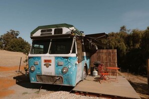 Property grounds - R&R Bus Retreat: Betsy the Blue Bus (Wellington Mill)