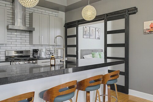 New 5BR Indy Game House -Near Fountain Sq - Sleeps 16