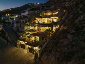 Exterior - LUX Dream Villa - Bartender, Chef, Maid included (Cabo San Lucas)