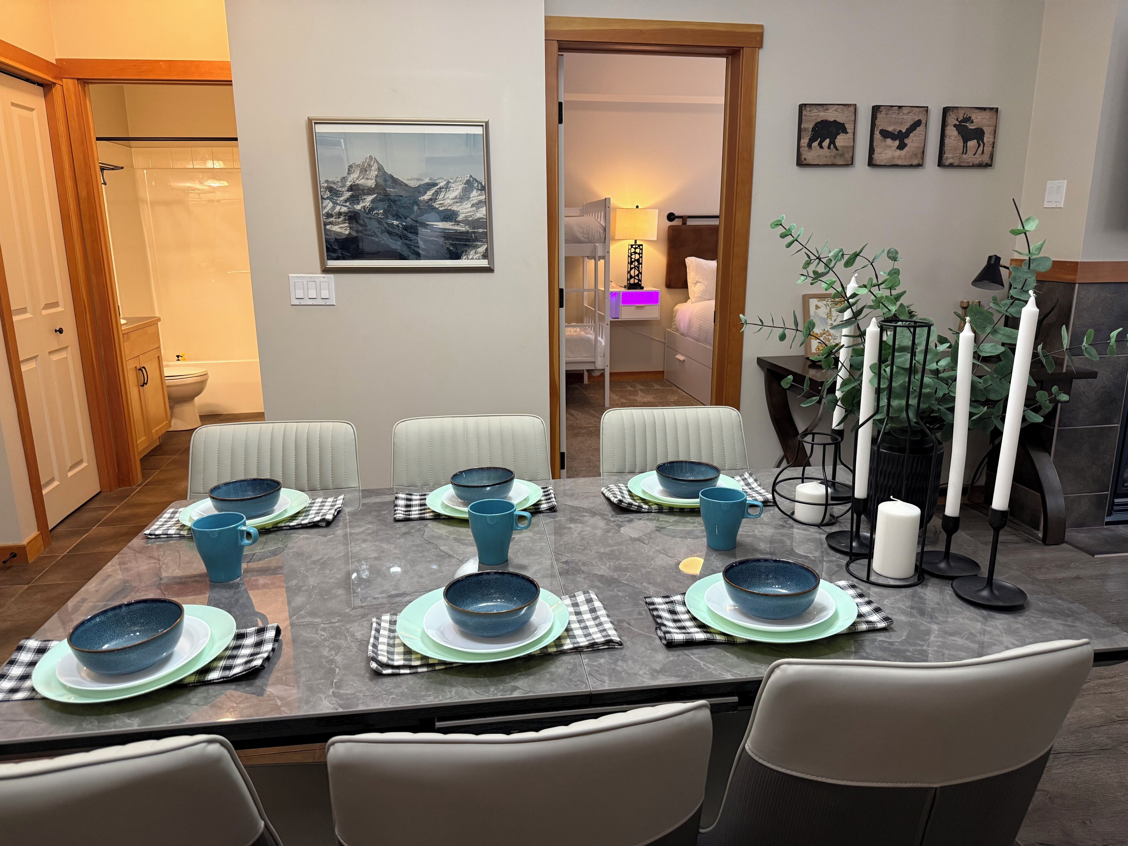 Family Condo, Non Smoking, Mountain View | In-room dining