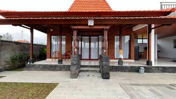 Villa – deluxe, privat basseng | Terrasse/patio