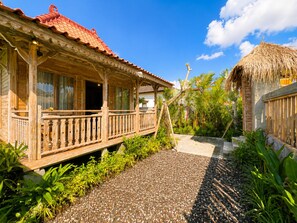 Front of property - D'carik Wooden Lodge Ricefield View by TVM (Ubud)