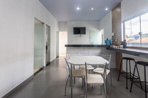House, Smoking | 3 bedrooms - Apartamento com 3 Quartos Vaga e Churrasqueira (Para de Minas)