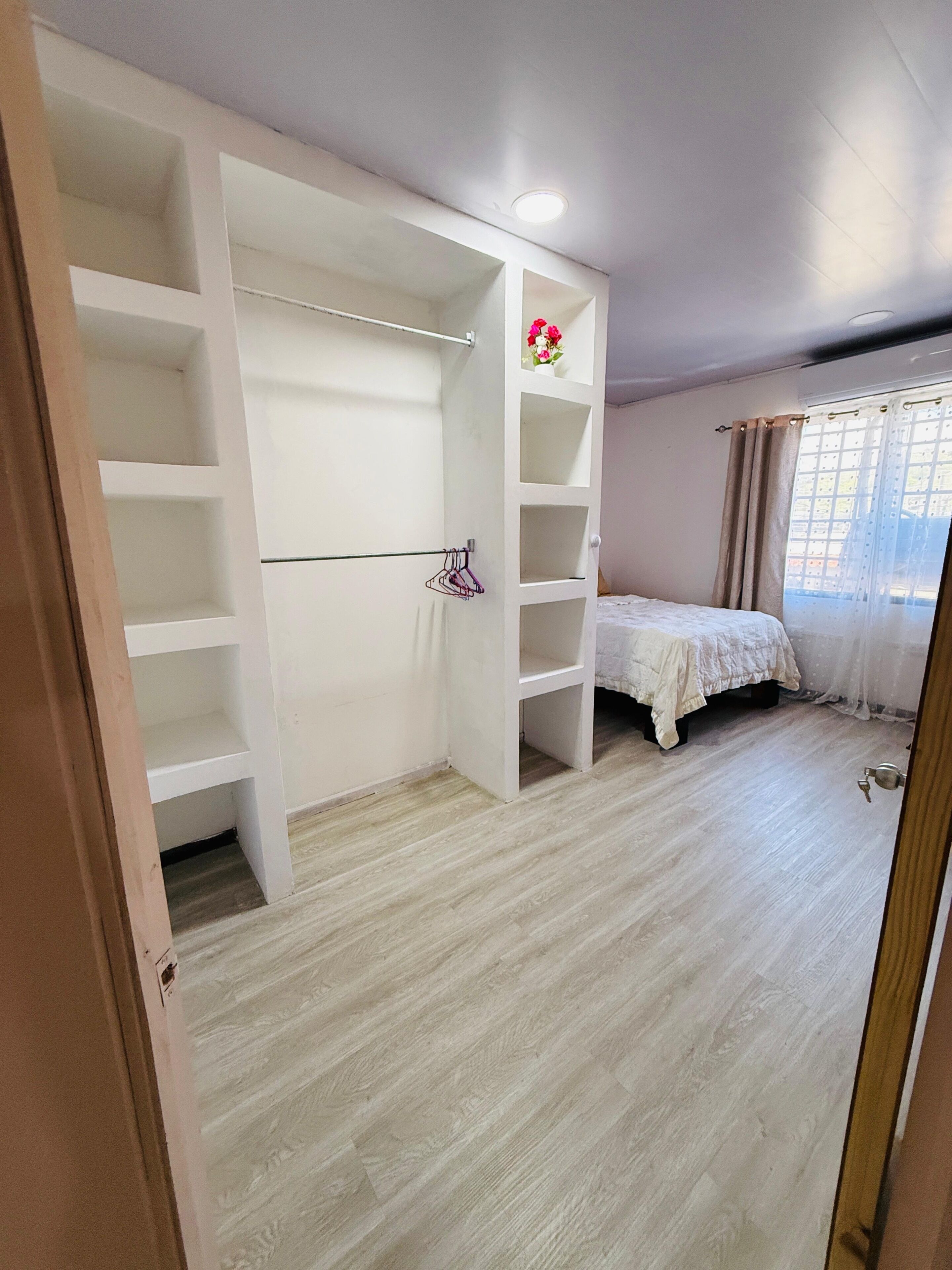 1 quarto, ferros/tábuas de passar roupa, Wi-Fi de cortesia