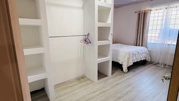 1 quarto, ferros/tábuas de passar roupa, Wi-Fi de cortesia