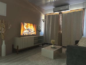 Smart TV - 11 minutes from Manuel Antonio Park, Comfort Accommodations (Quepos)