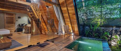 Family Quadruple Room, Patio, Pool View