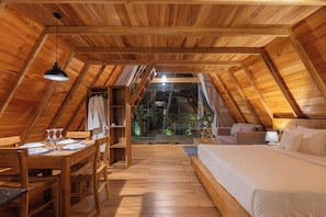 Family Quadruple Room, Patio, Pool View