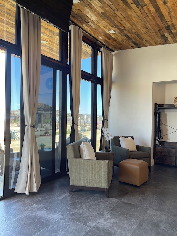 Cabaña de lujo, vista al jardín | Interior