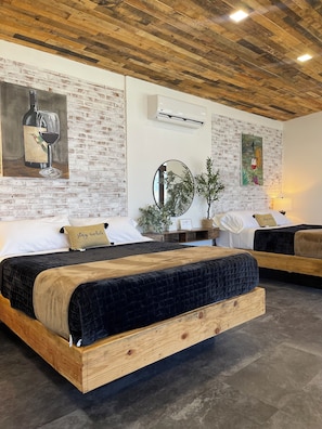 Luxury Cabin, Garden View | Free WiFi