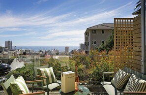 BBQ/picnic Area - Ashry Collective-Ocean & Mountain Views (Cape Town)