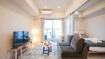 Deluxe Suite, Balcony, City View