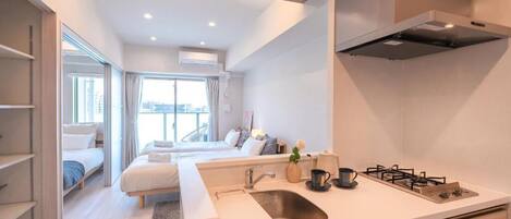 Chambre Quadruple Supérieure, balcon, vue ville